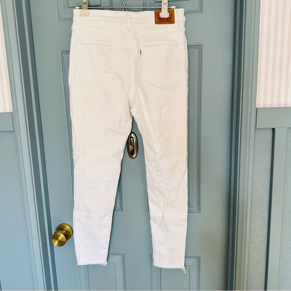 Levi's Women's White Crop Leg Distressed Skinny Straight Leg Jean - Picture 6 of 8